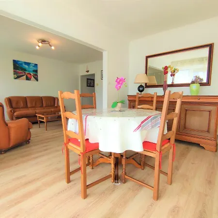 Apartment T3 Lumineux Et Confort De 72 M2 Avec Parking Privatif La Rochelle (Charente-Maritime)