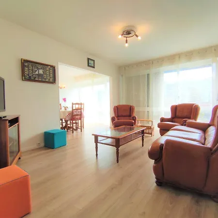 Apartment T3 Lumineux Et Confort De 72 M2 Avec Parking Privatif *