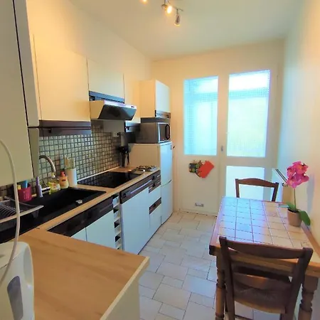 T3 Lumineux Et Confort De 72 M2 Avec Parking Privatif * La Rochelle (Charente-Maritime)