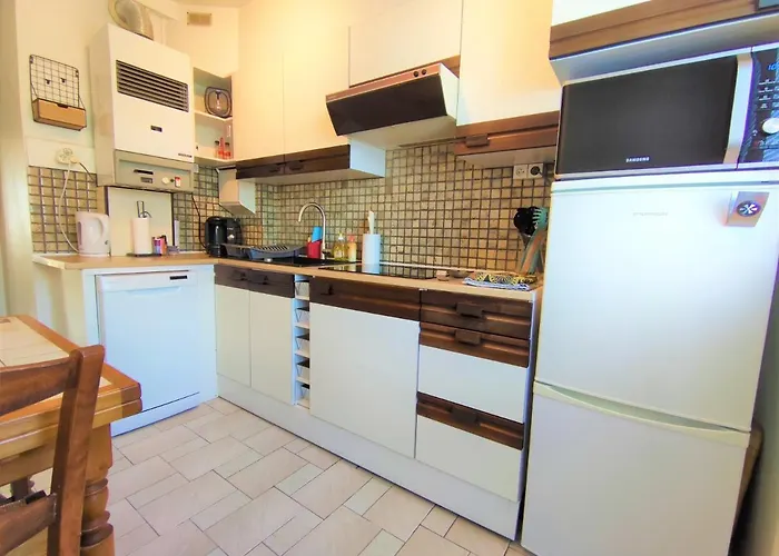 Apartment T3 Lumineux Et Confort De 72 M2 Avec Parking Privatif