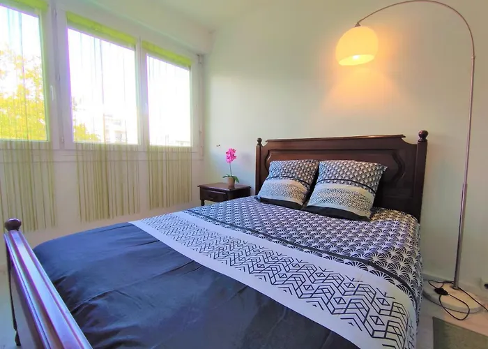 Apartment T3 Lumineux Et Confort De 72 M2 Avec Parking Privatif *