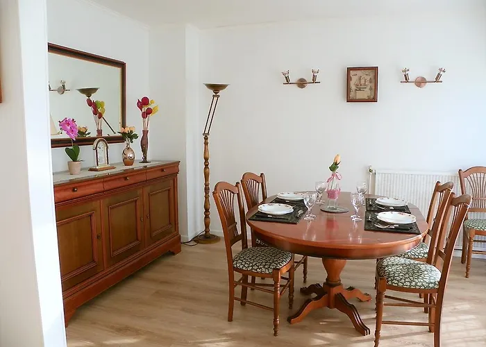 Apartment T3 Lumineux Et Confort De 72 M2 Avec Parking Privatif La Rochelle (Charente-Maritime)