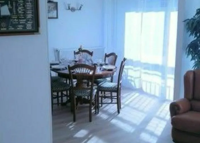 Apartment T3 Lumineux Et Confort De 72 M2 Avec Parking Privatif La Rochelle (Charente-Maritime)